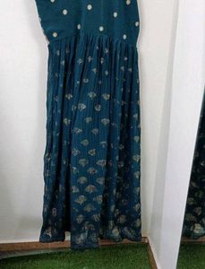 FIXED PRICE!!!WEDDING GOWN WITH DUPATTA