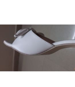 Bow Detail White Flats