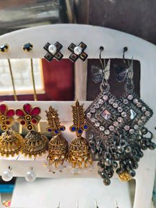 6 sets of Earring Collection