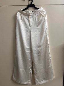 H&amp;M Satin Blend Trousers