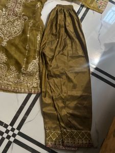 Price Drop Elegant Embroidered Ethnic Suit Set