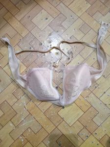 Lace Detail Padded Bra