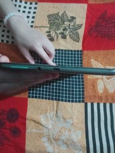 Samsung Galaxy Tab A SM-T355YZAAINS टैबलेट (8 इंच,