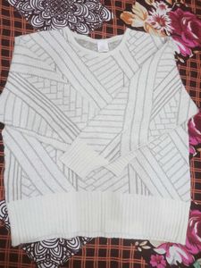 Beautiful Print Woolen Sweater
