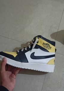Air Jordan 1 High Yellow Toe Now