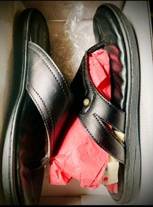 Orthopedic Black Leather Flip-Flops