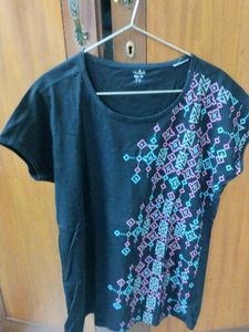 Black Graphic Print T-Shirt