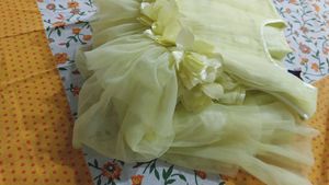 GIRLS&#39;S YELLOW SOFT NET GOWN
