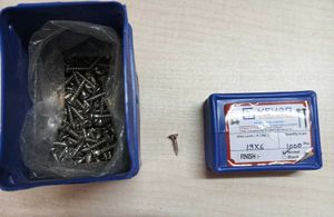 METAL SCREWS