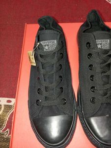 Converse All Star Chuck Taylor Low Top Sneakers