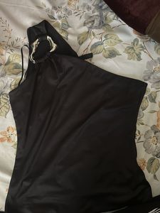 h&amp;m Chic One Shoulder Top