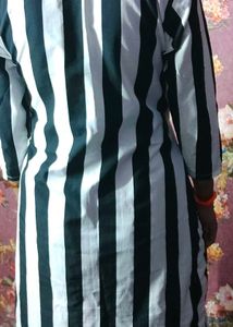 Stylish Kurti Women And Girl