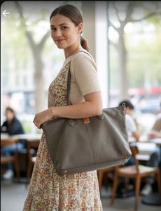sale🎊🎄🎆🎉Gray Tote Handbag