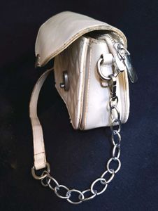 👜 Quilted Shoulder Bag Cream White