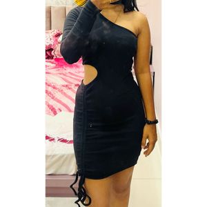 Chic One-Shoulder Mini Dress