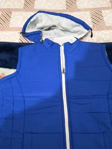 blue nomber sleeveless double side jacket