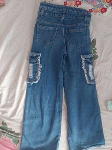 Wide Leg Cargo Jeans
