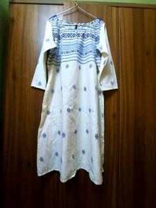 Moda Rapido White Kurti