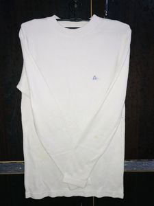 White Round Neck 🧣 sweater
