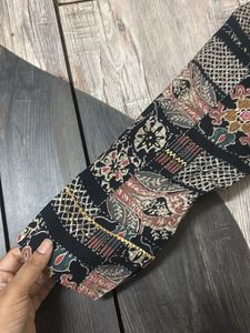 Black Kurti