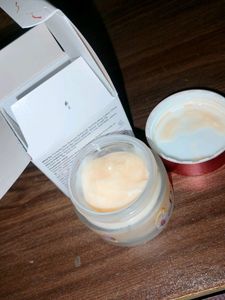 Plum Spf 35 Saffron &amp; Kumkumadi Oil Moisturizer