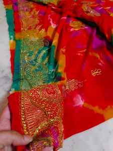 vintage aari 💯 work sareee available.  ..