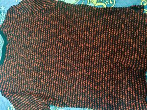 Stylish Knit Sweater in L 40 size for women