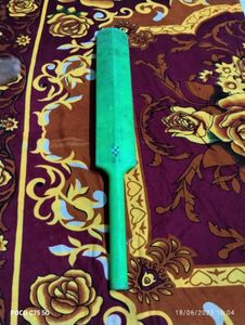 CRICKET BAT