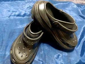 Black Crocs Unisex Size 5