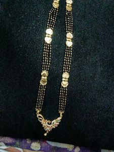 Nallapusa (Black Beads) Long Chain