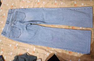 Light Wash Jeans ( Free Gift 🎁 )