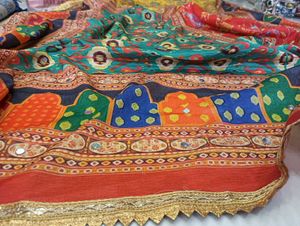 🤩NEW BIG Colourful Print Chunni
