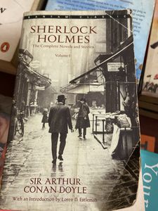 Sherlock Holmes Volume 1
