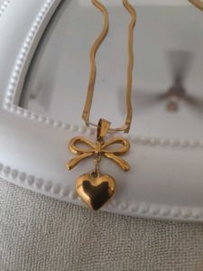 Bow Knot Heart Necklace (Anti Tarnish)