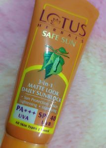 Lotus Herbals Safe Sun SPF 40