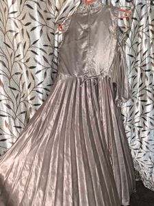 Elegant Ethnic Gown For Girls