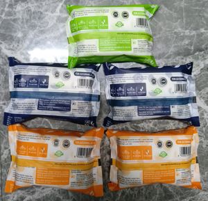2 Pck Wet Wipes / Facial / Make-up Remover