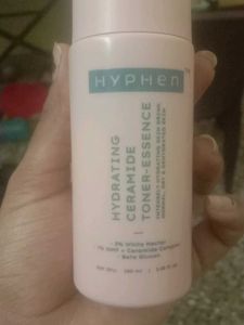 HYPHEN ceramide Essence Toner