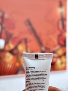 minimalist sunscreen mini