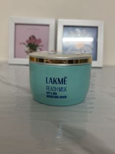 Lakme Peach Milk Moisturizer