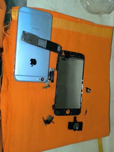 For Parts: iPhone 6 - Damaged