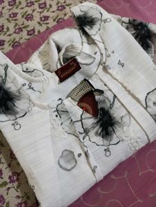 Women Top New