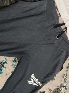 Men&#39;s t-shirt &amp; lower