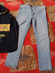 jeans 👖 with tshirt 👕