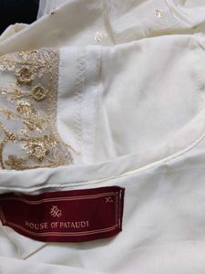 Elegant Off white Kurta Set With Dupatta