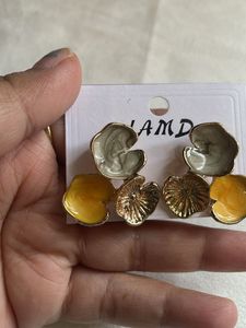 Metal Base Resin Earrings