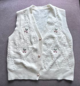 Sweater vest