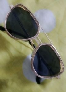 Gold Aviator Sunglasses
