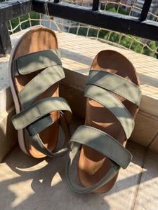 Skechers Women Comfort Olive Sandals- uk6/Eur39