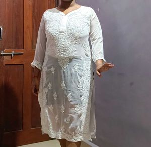 White Embroidered Kurta-Chikankari🔥💸